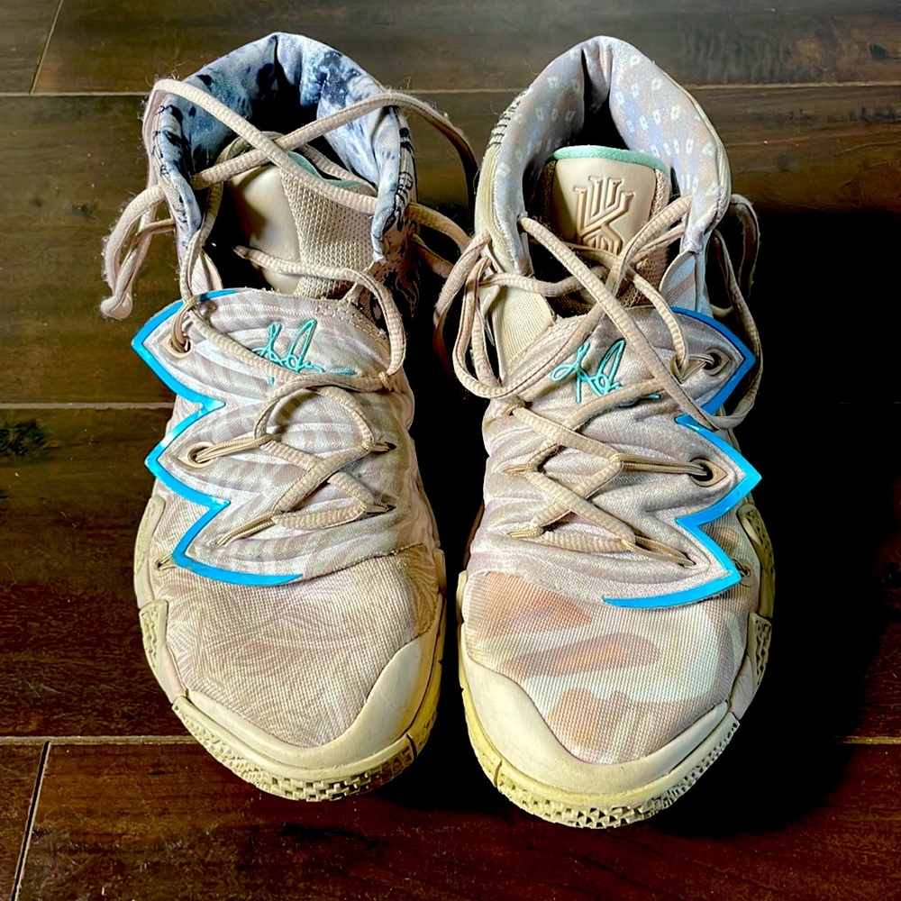Kyrie S2 Desert Camo - RARE